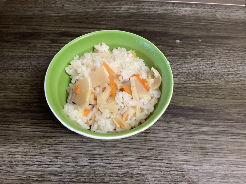 ガーデンハイツ春江本館2階　筍ご飯作り