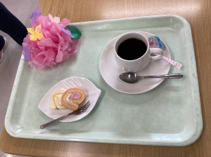 6月お誕生会　　　東尋坊ハイツ