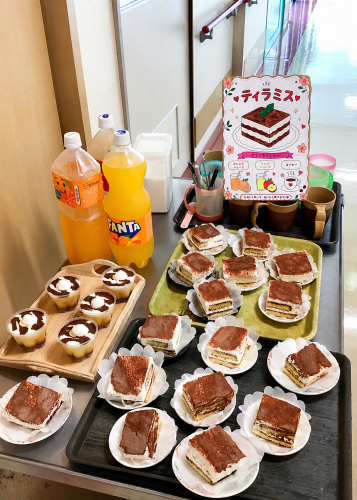 ガーデンハイツ春江本館2階　ティラミス作り