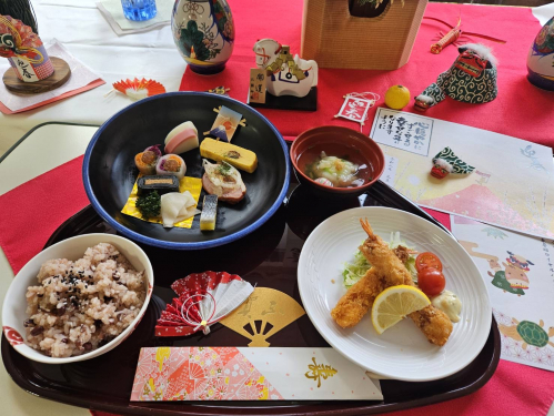 おせち　　　東尋坊ハイツ・東尋坊ロイヤルハイツ